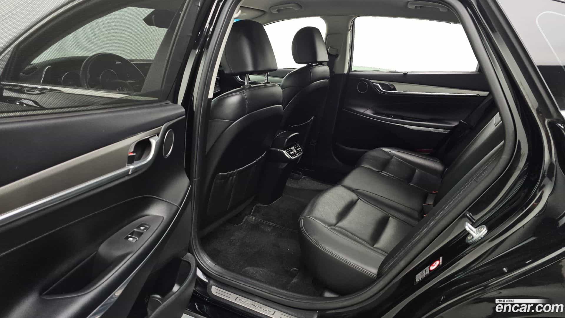 Grandeur Hyundai 2021.0-OPTION-015