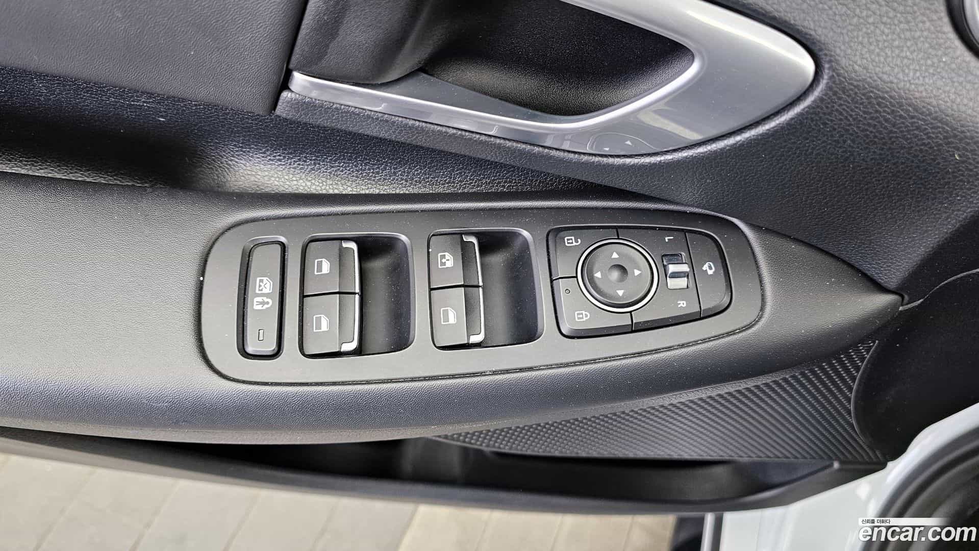 Sonata Hyundai 2019.3-OPTION-040