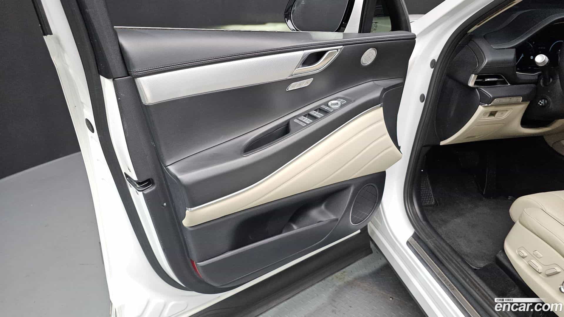 GV80 Genesis 2022.1-INNER-034