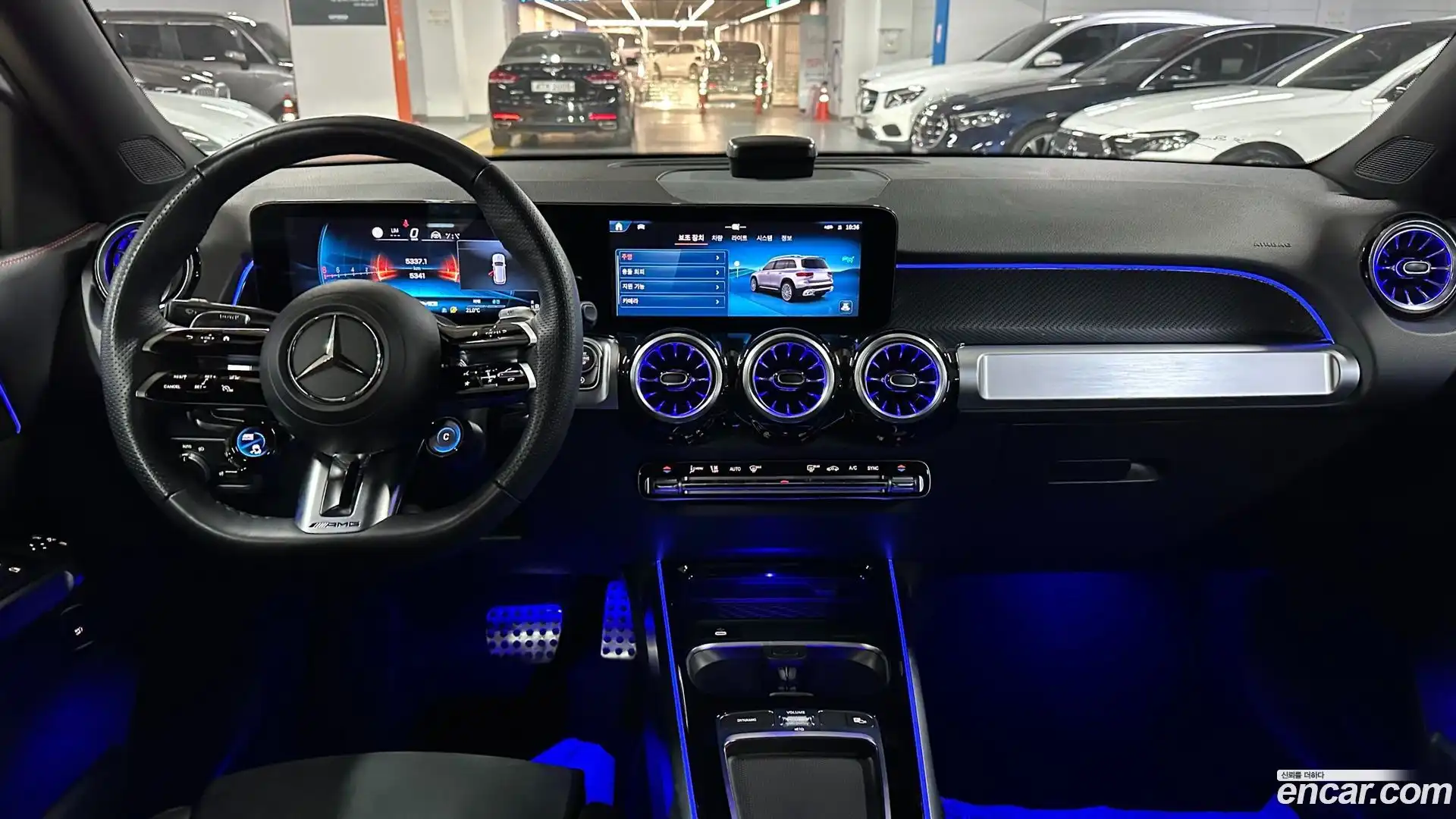 GLB-Class Mercedes-Benz 2025.3-INNER-007