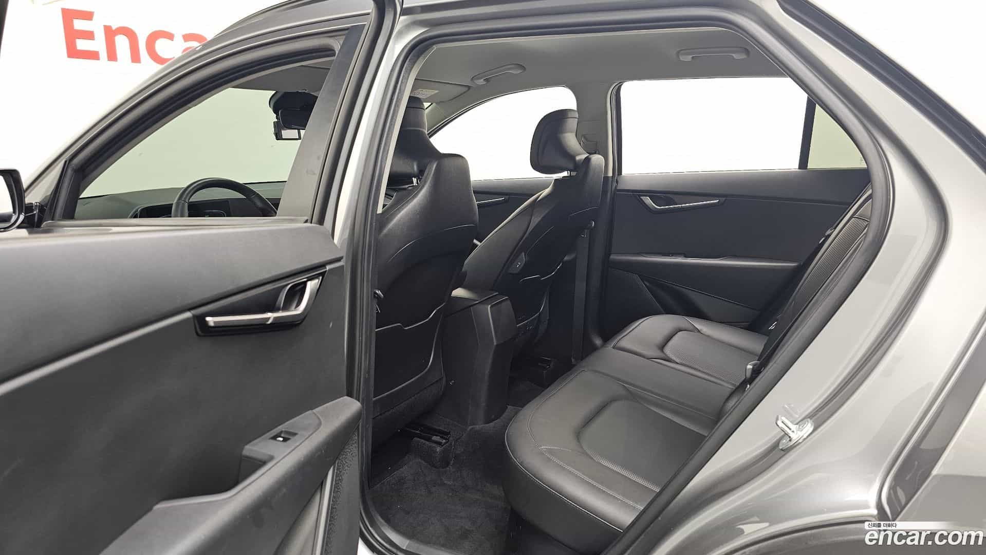 Niro Kia 2022.3-INNER-036