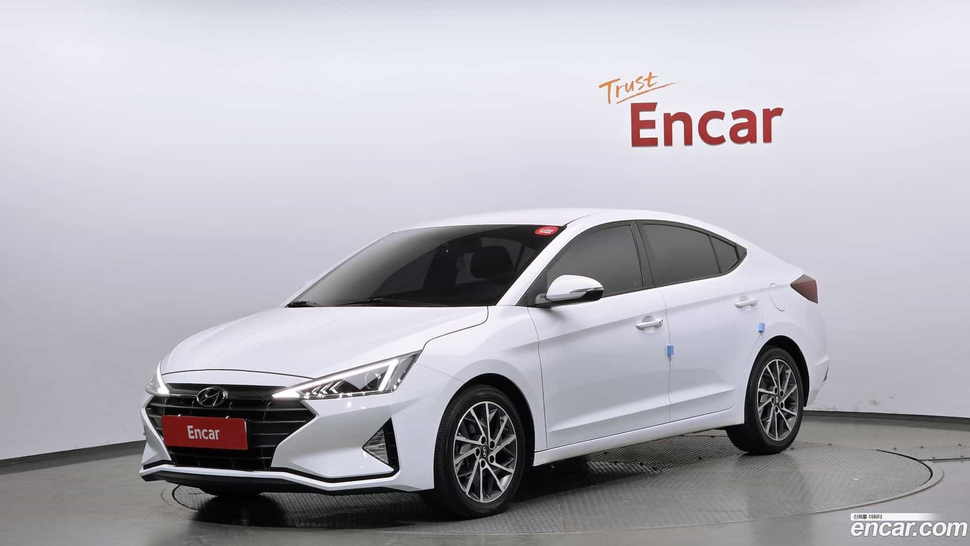 AVANTE Hyundai 2019.2-OUTER-001
