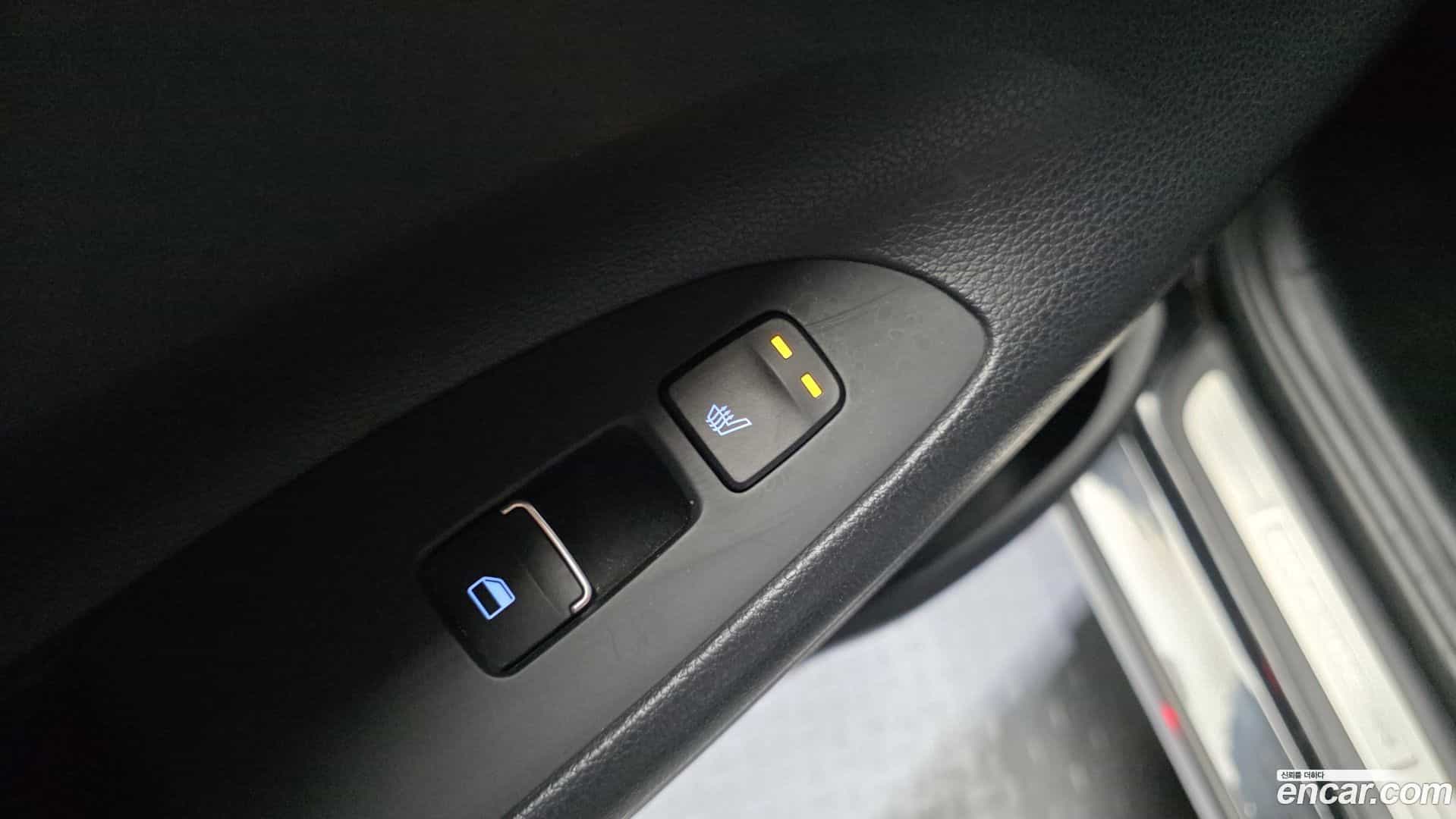 Grandeur Hyundai 2018.10-OPTION-040