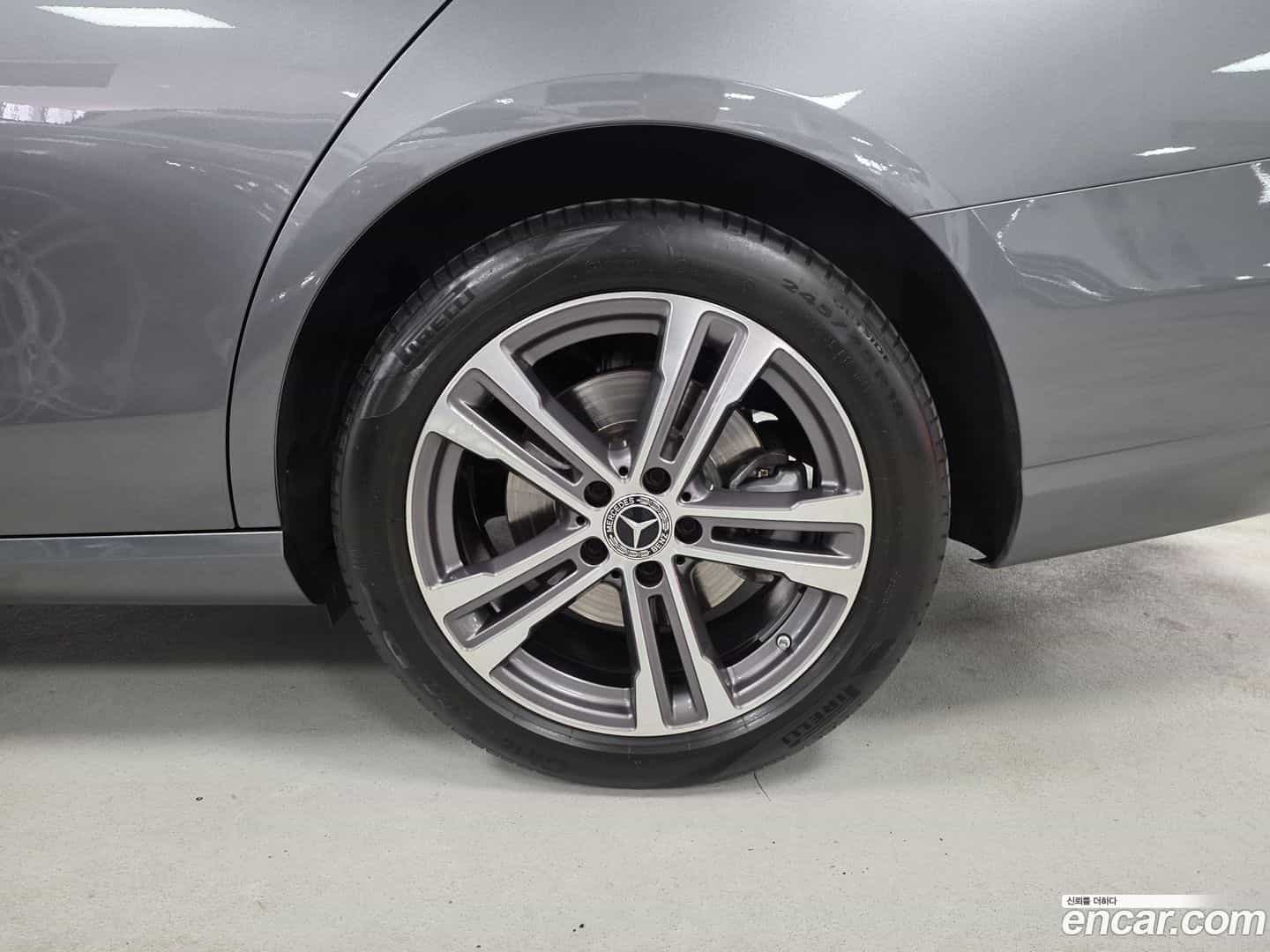 E-Class Mercedes-Benz 2022.2-OUTER-005