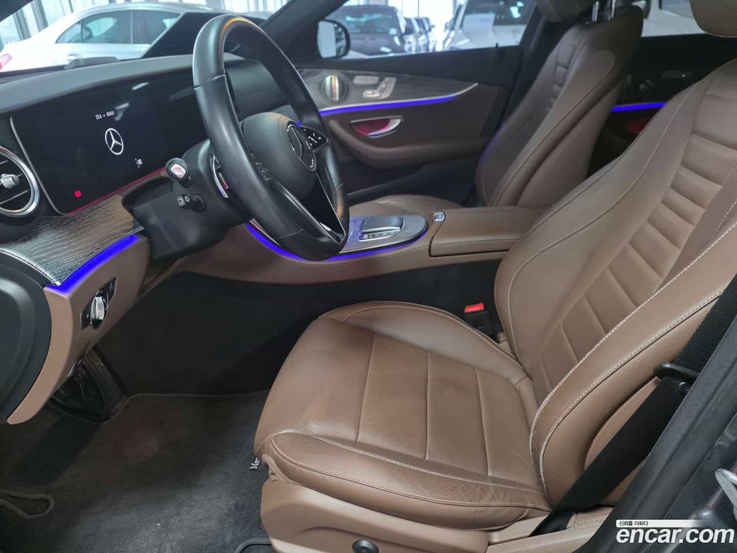 E-Class Mercedes-Benz 2022.2-OPTION-018