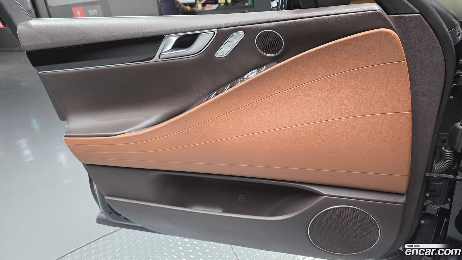 G80 Genesis 2021.11-INNER-034