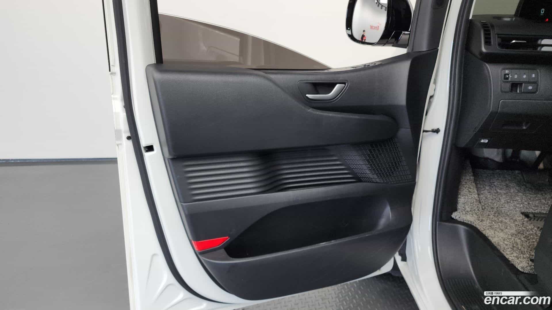 Staria Hyundai 2023.3-INNER-035