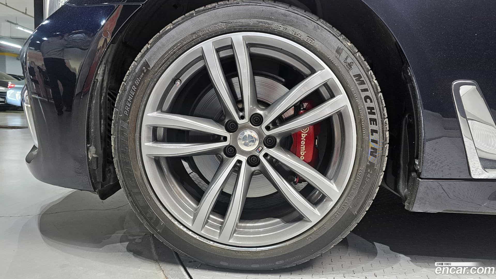 7-Series BMW 2017.0-OUTER-005