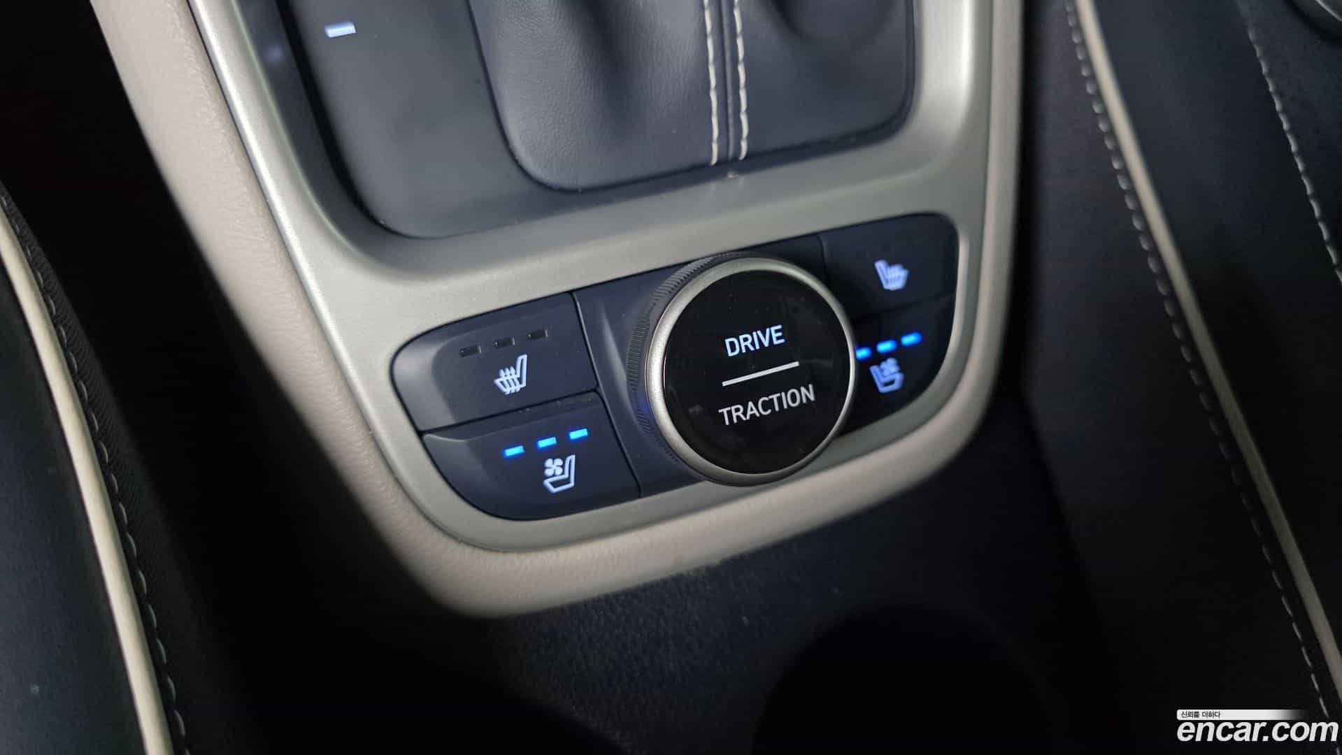 Venue Hyundai 2022.1-OPTION-042