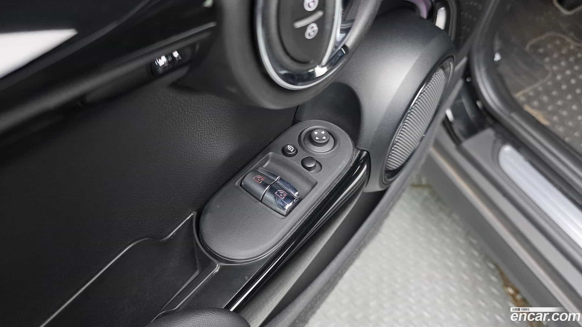 Cooper Mini 2023.5-OPTION-015