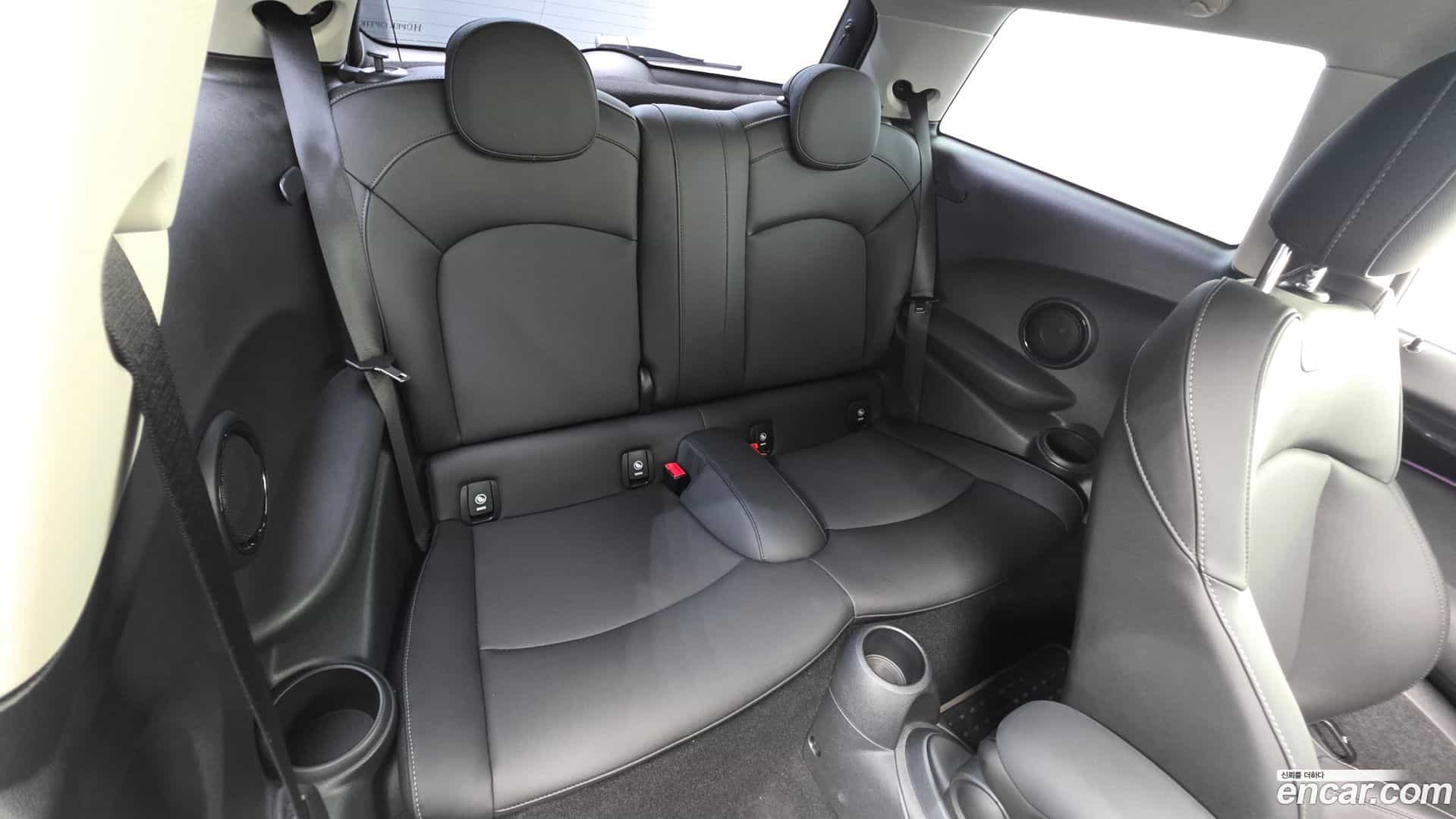 Cooper Mini 2023.5-OPTION-021