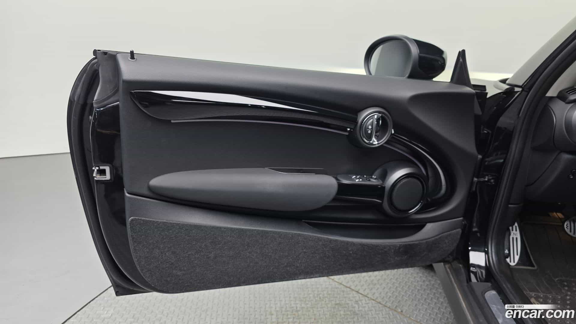 Cooper Mini 2023.5-INNER-034