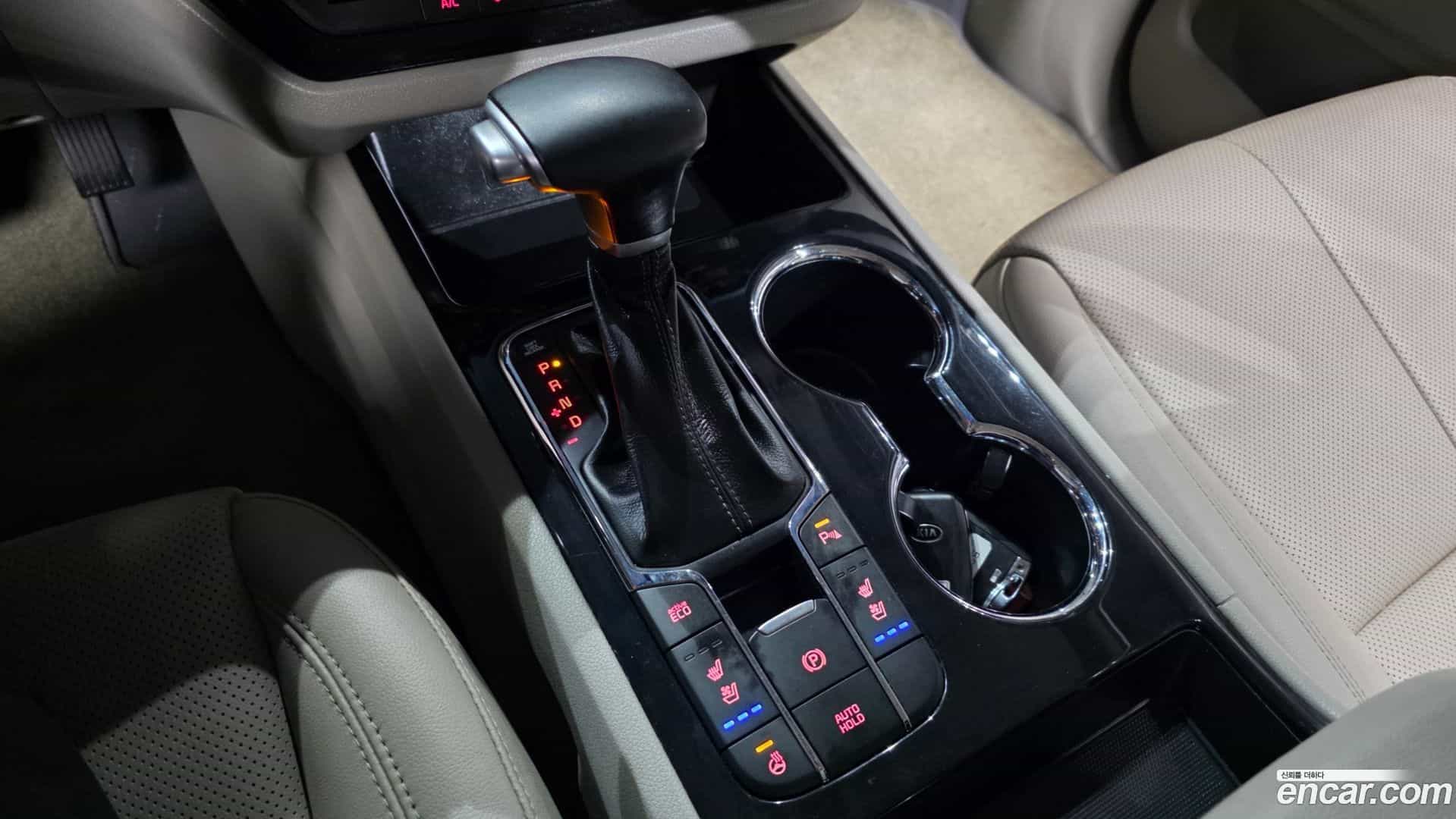 Canival Kia 2019.1-INNER-009