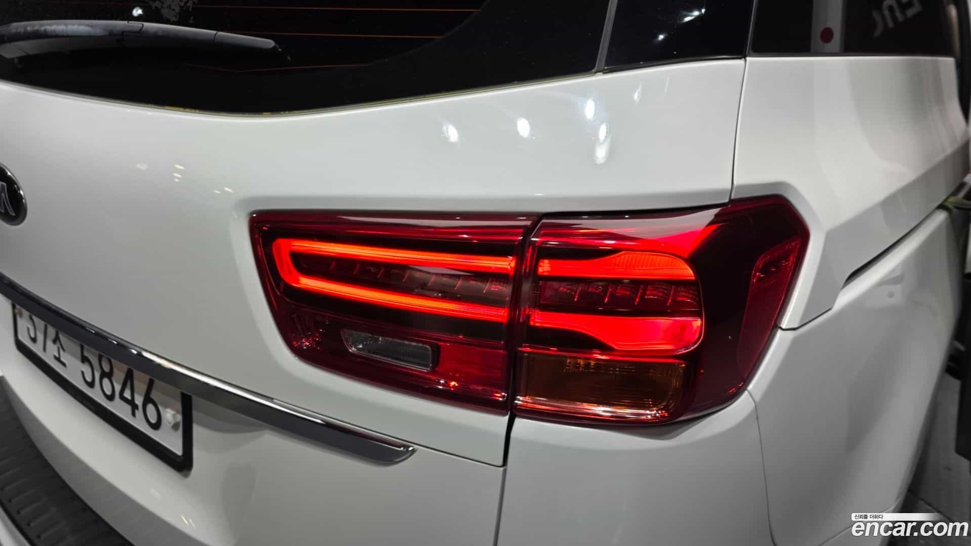 Canival Kia 2019.1-OUTER-033