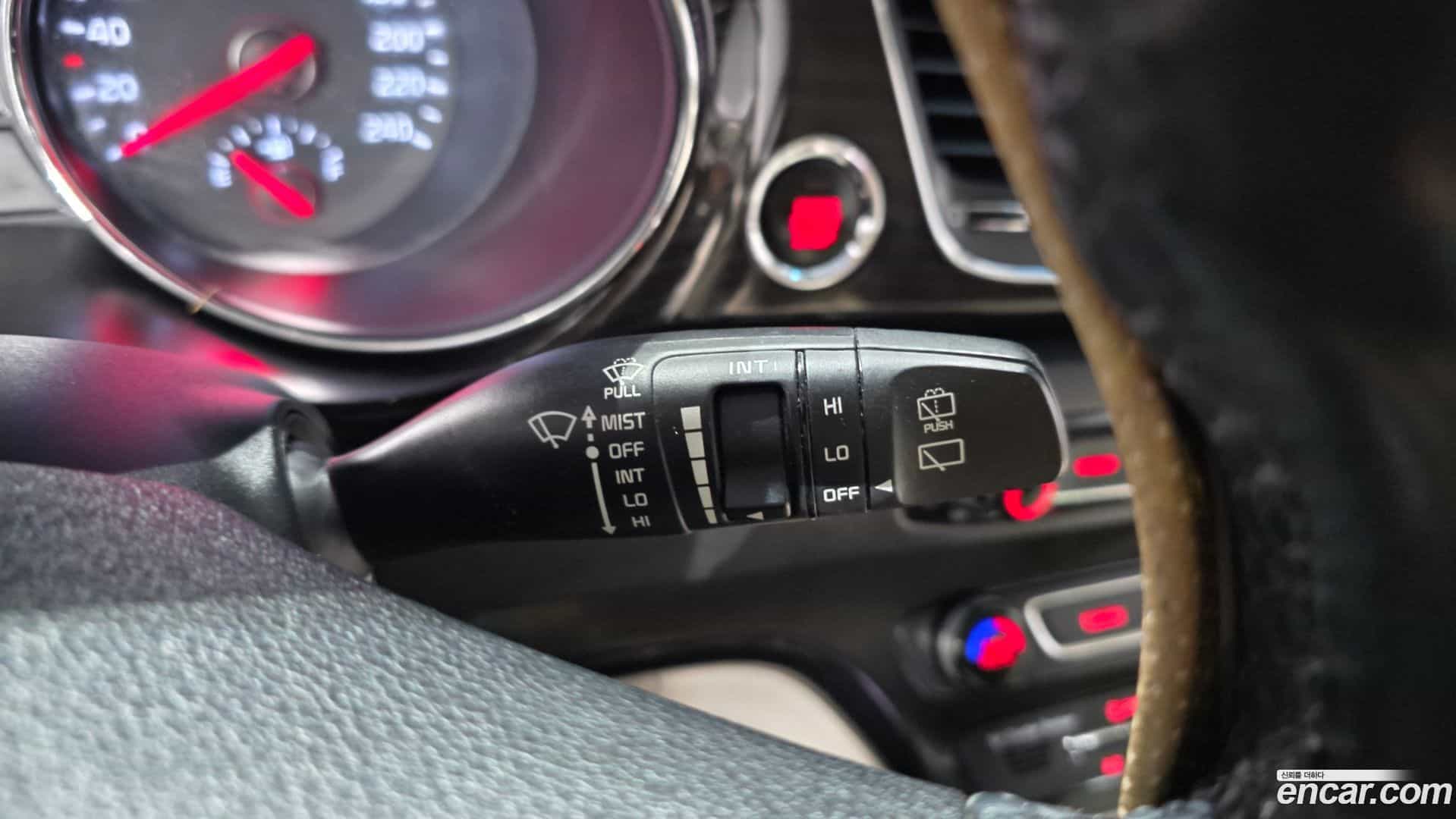 Canival Kia 2019.1-OPTION-047