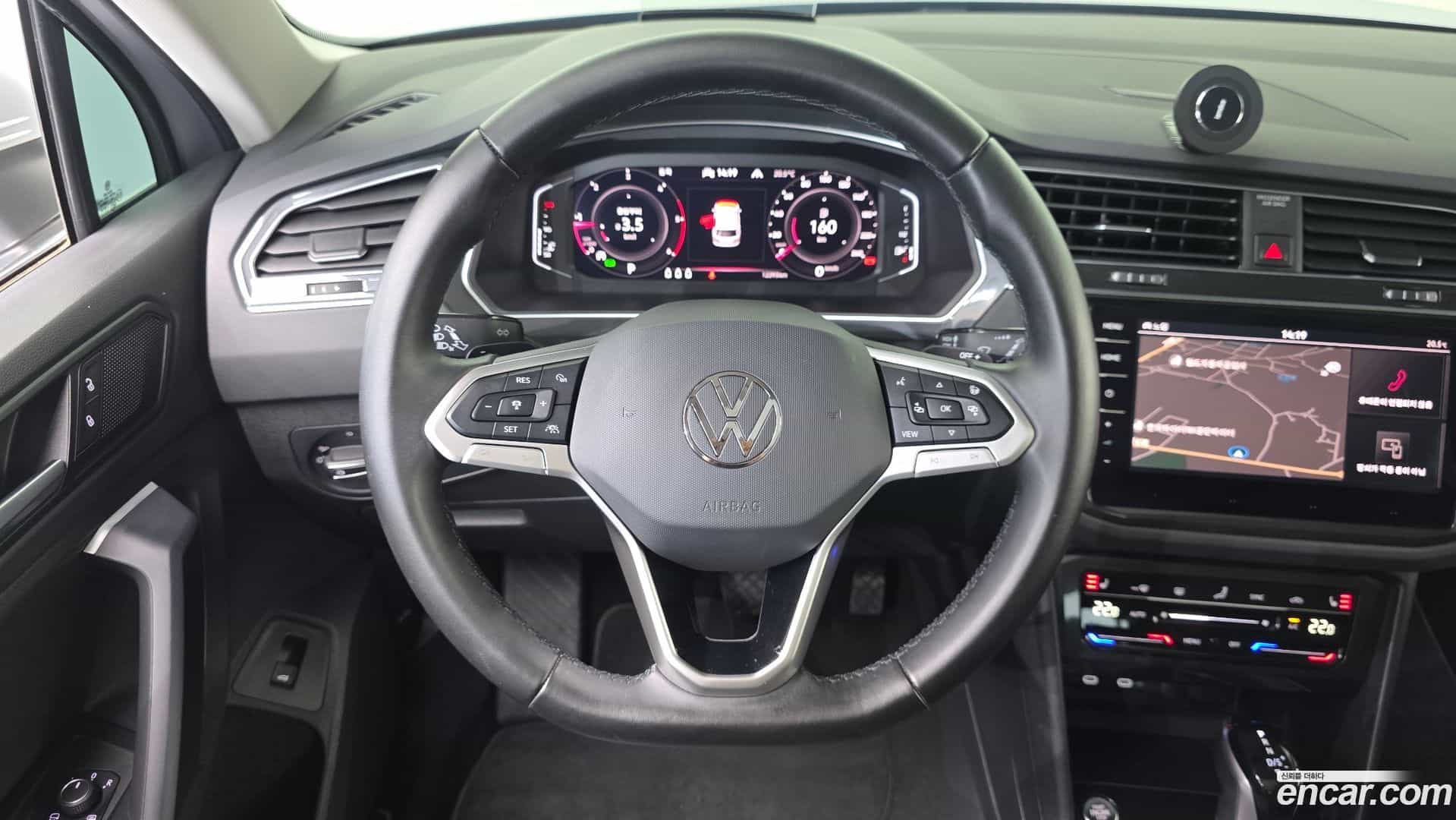 Tiguan Volkswagen 2023.11-OPTION-016