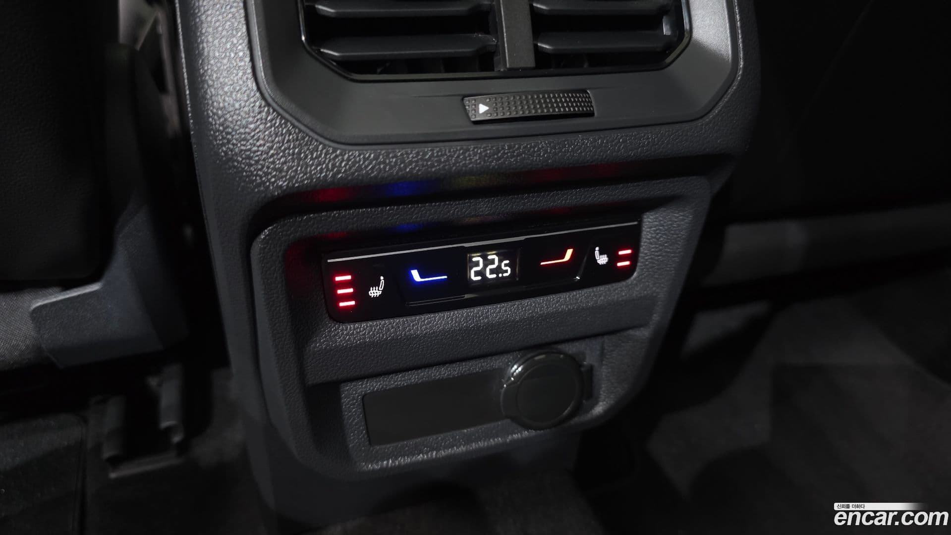 Main__Slider__Photo:Tiguan Volkswagen 2023.11-15