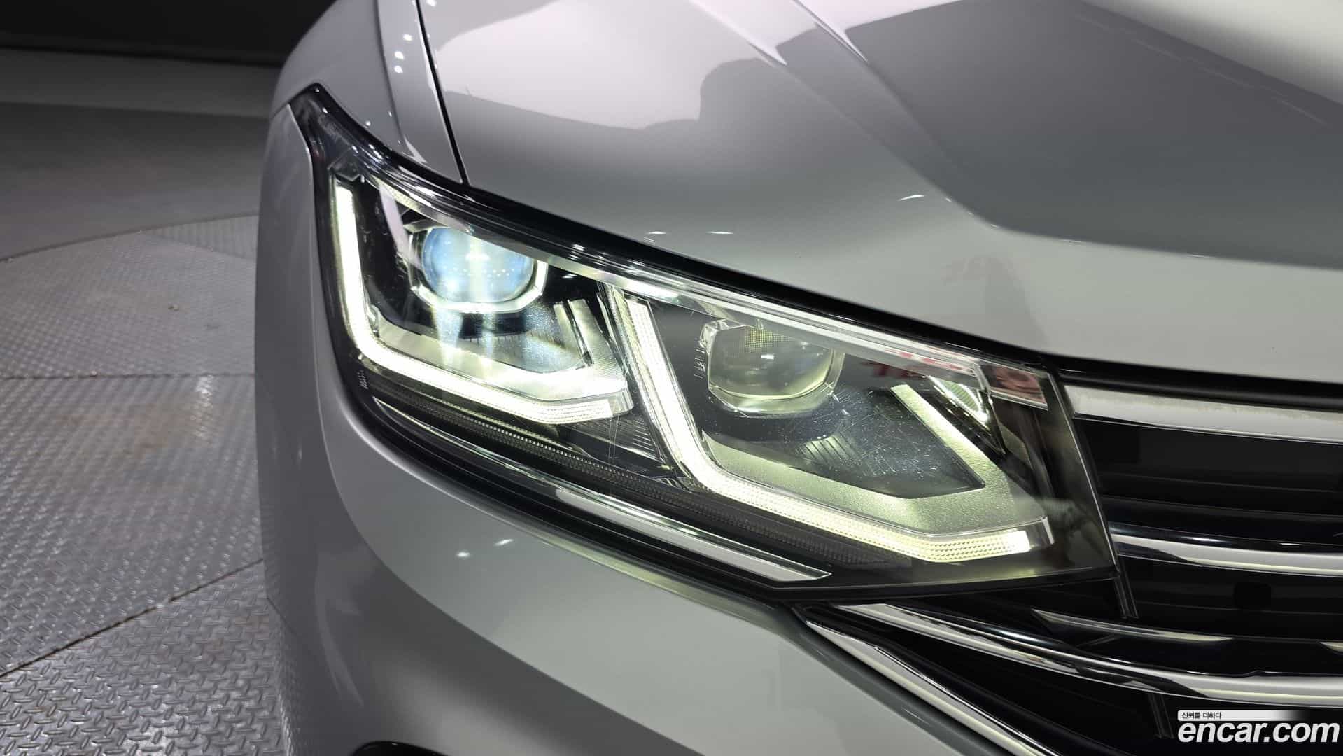 Tiguan Volkswagen 2023.11-OUTER-032