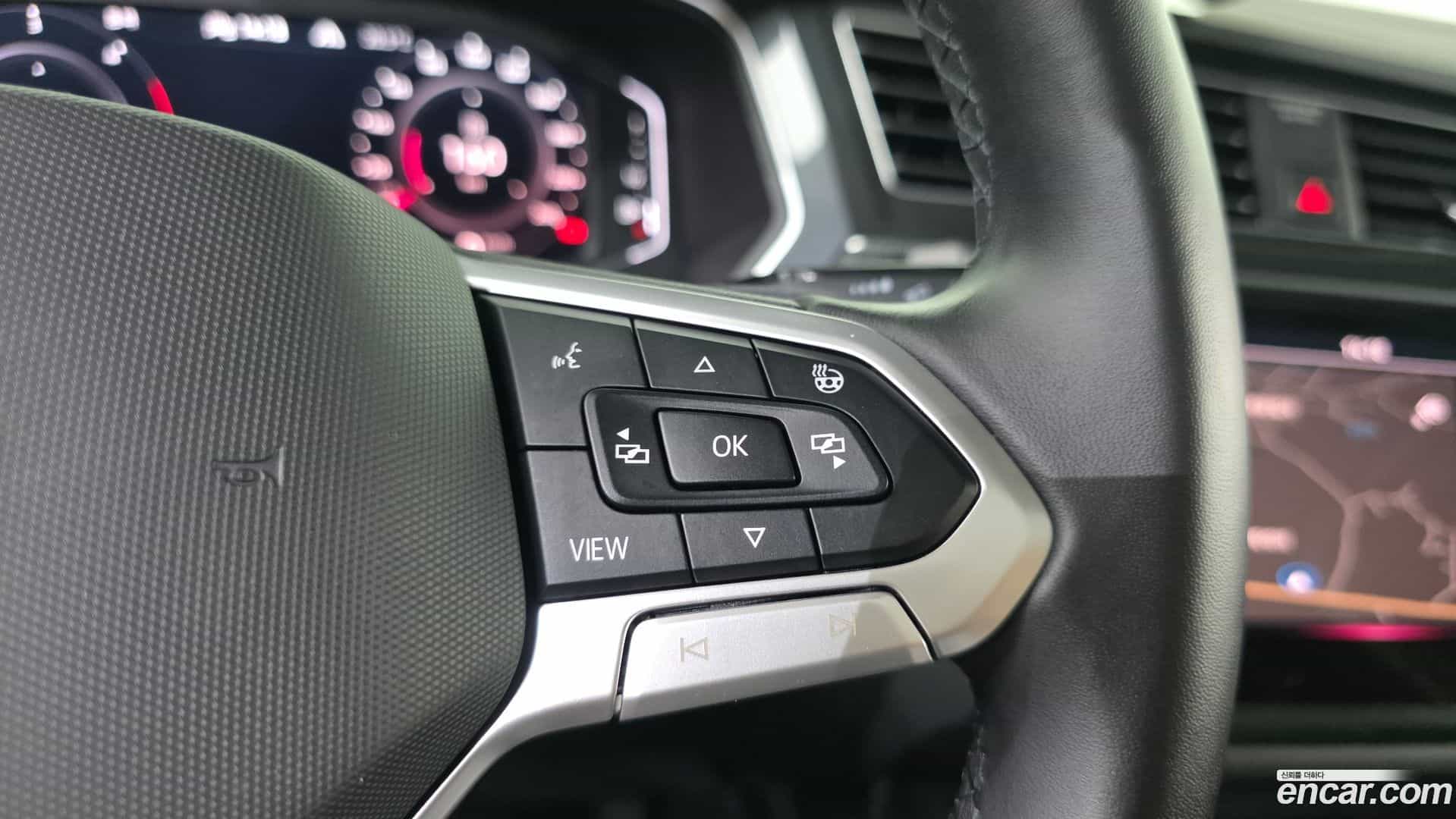 Tiguan Volkswagen 2023.11-OPTION-040