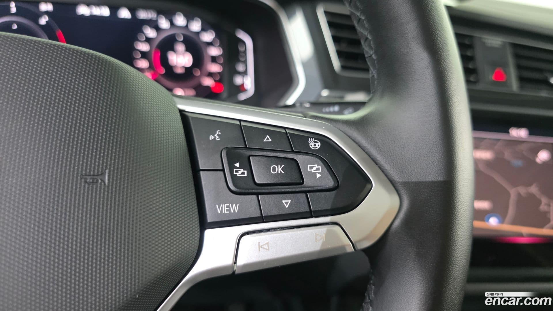 Main__Slider__Photo:Tiguan Volkswagen 2023.11-26