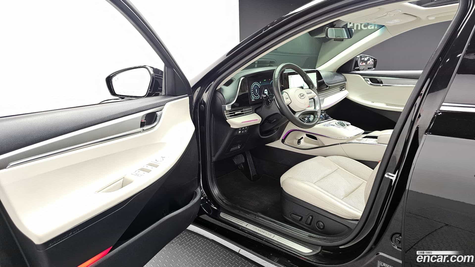Grandeur Hyundai 2022.3-OPTION-018
