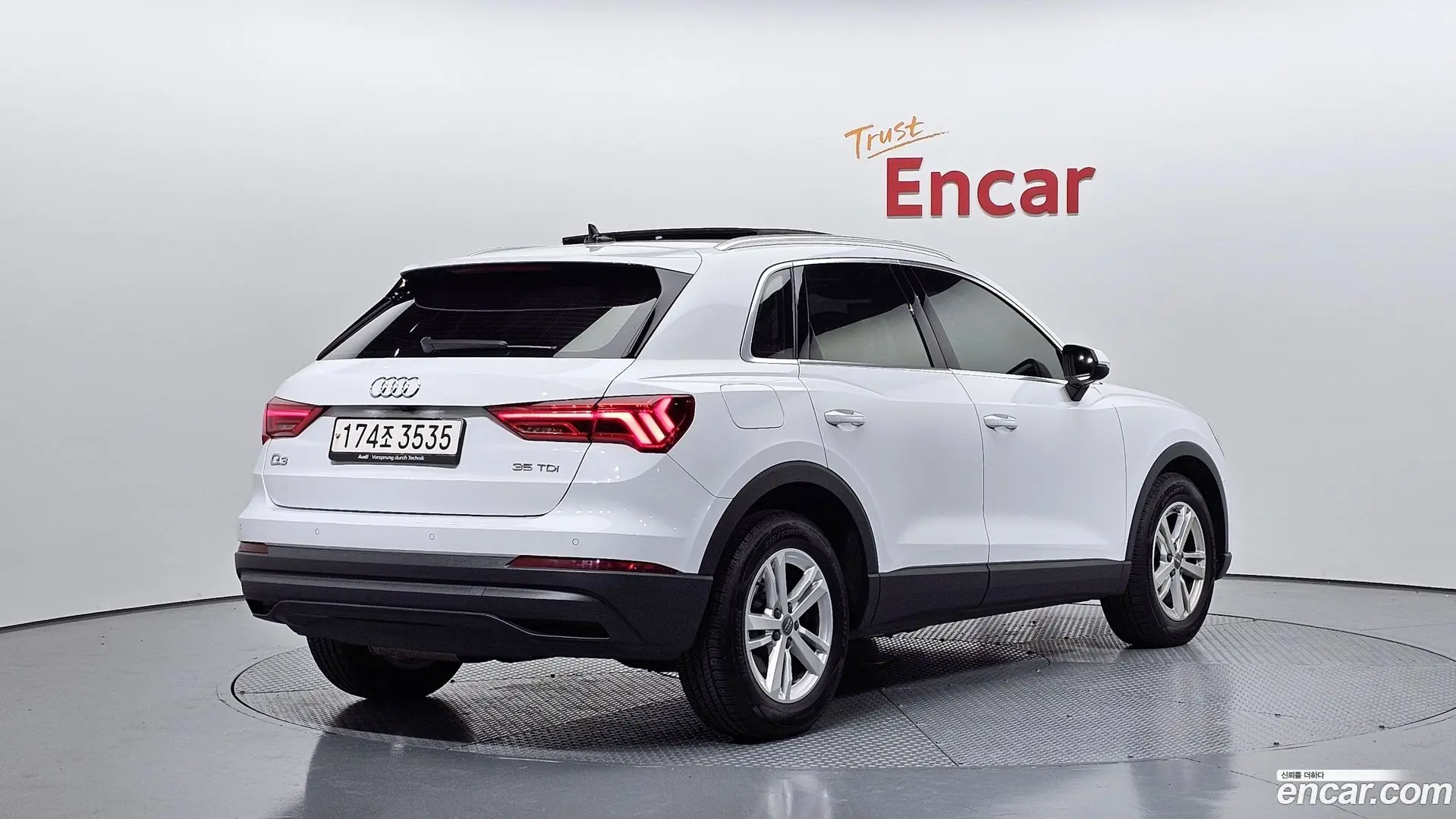 Main__Slider__Photo:Q3 Audi 2020.11-1