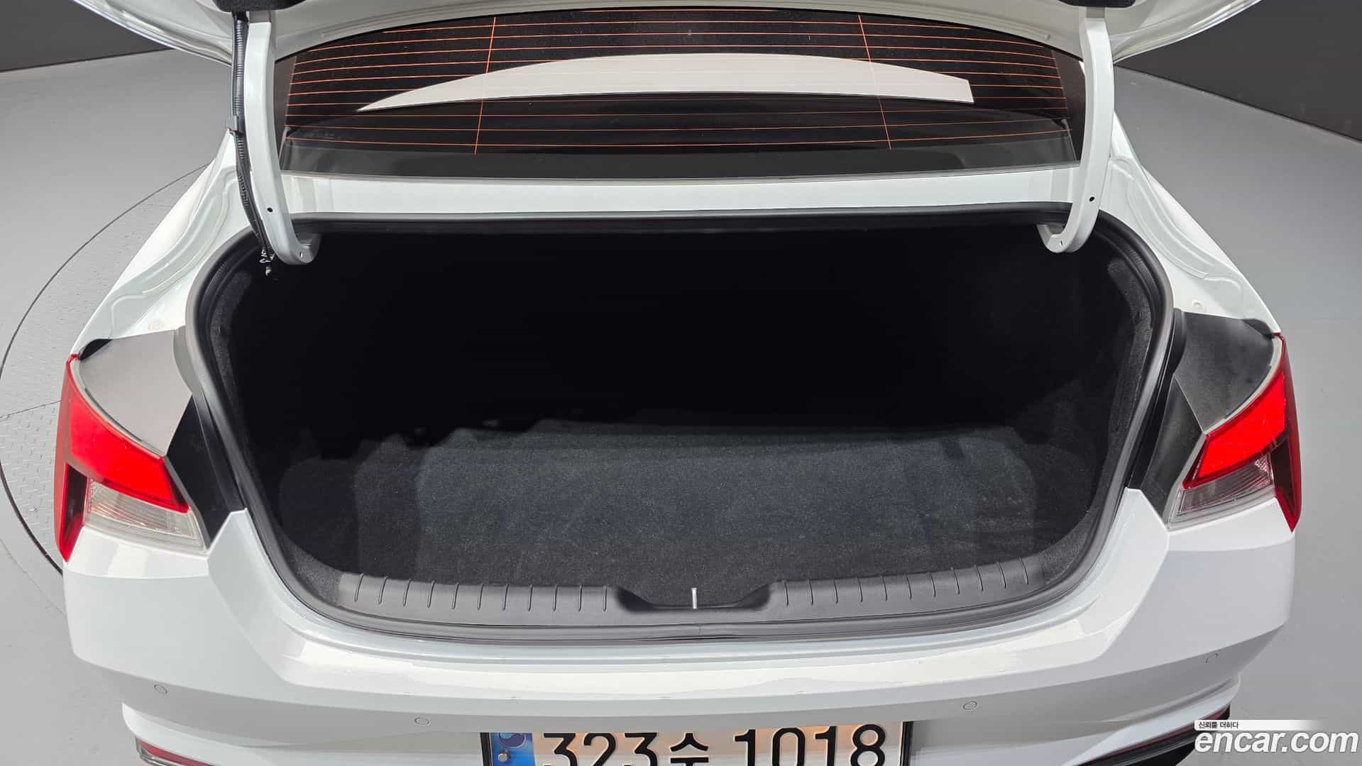AVANTE Hyundai 2022.3-OPTION-023