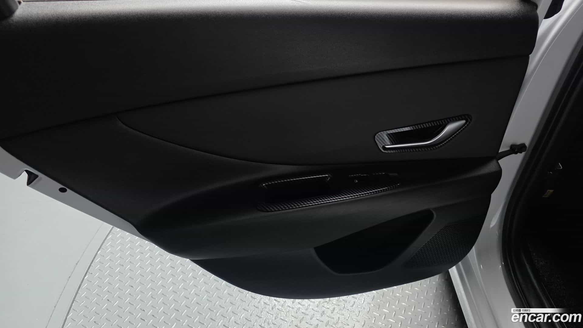 AVANTE Hyundai 2022.3-INNER-035