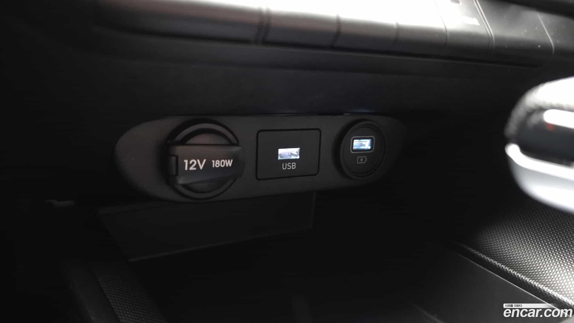 AVANTE Hyundai 2022.3-OPTION-040