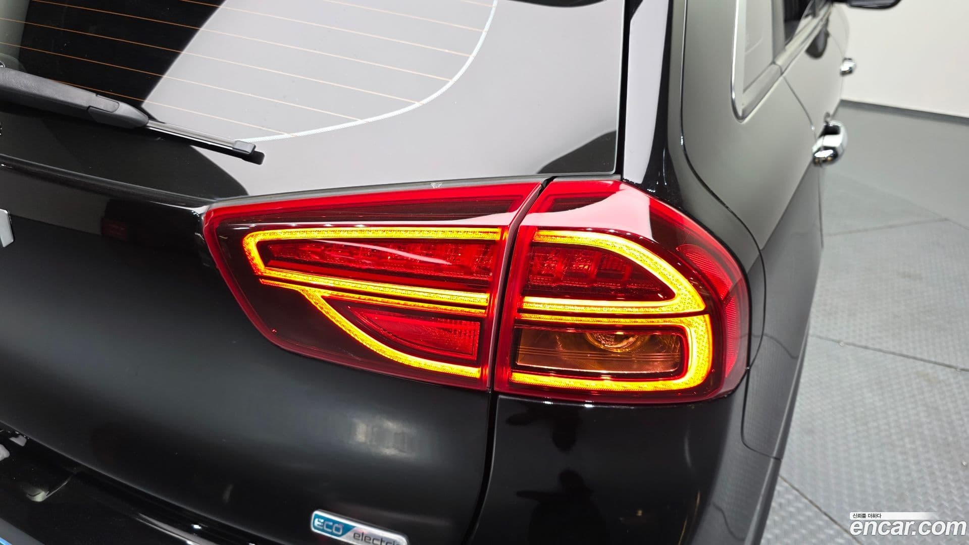 Main__Slider__Photo:Niro Kia 2022.1-22