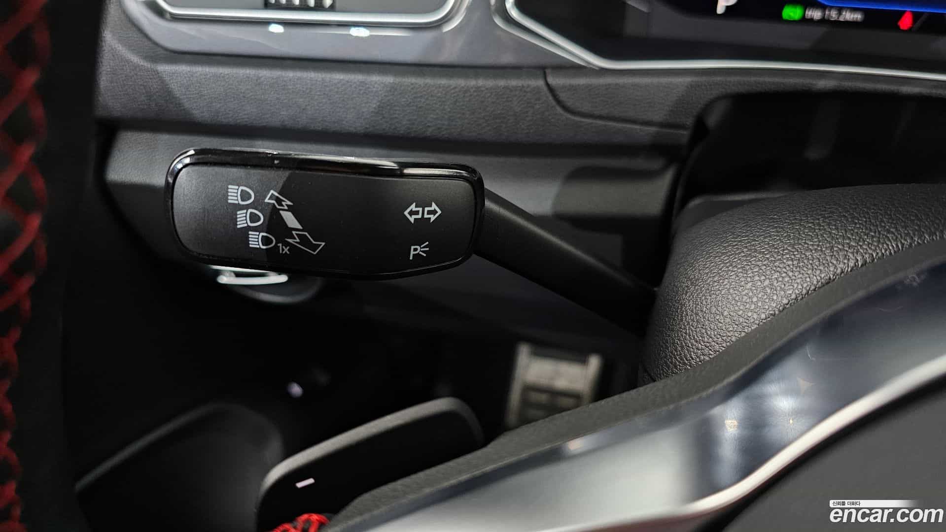 T-Roc Volkswagen 2022.1-OPTION-042