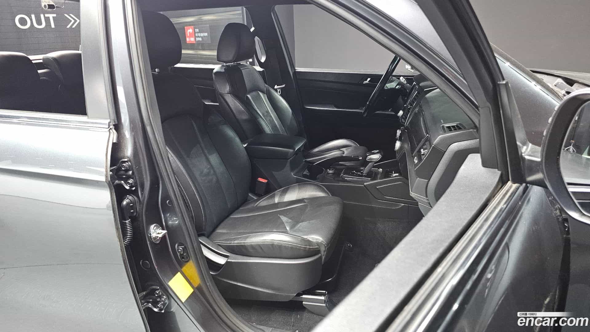 Rexton KG Mobility 2021.1-OPTION-015