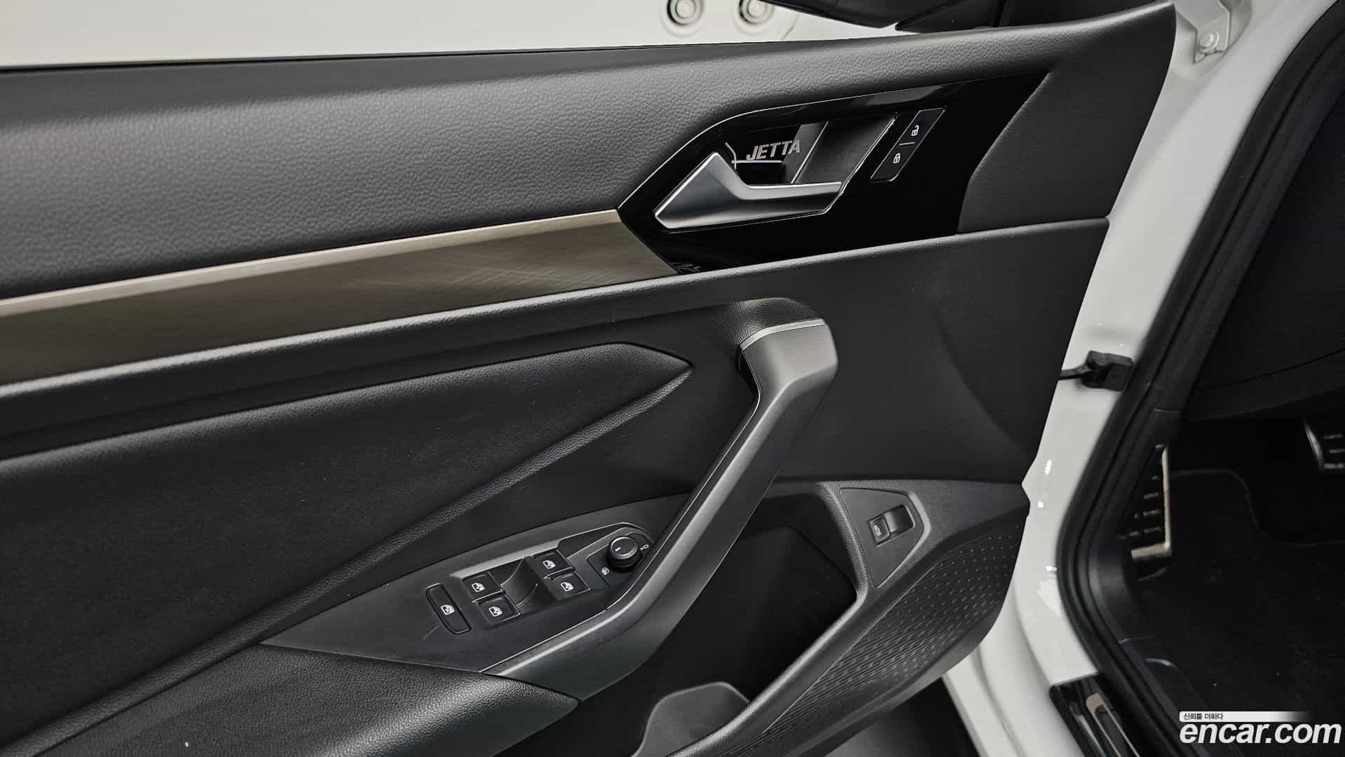 Jetta Volkswagen 2021.10-OPTION-022