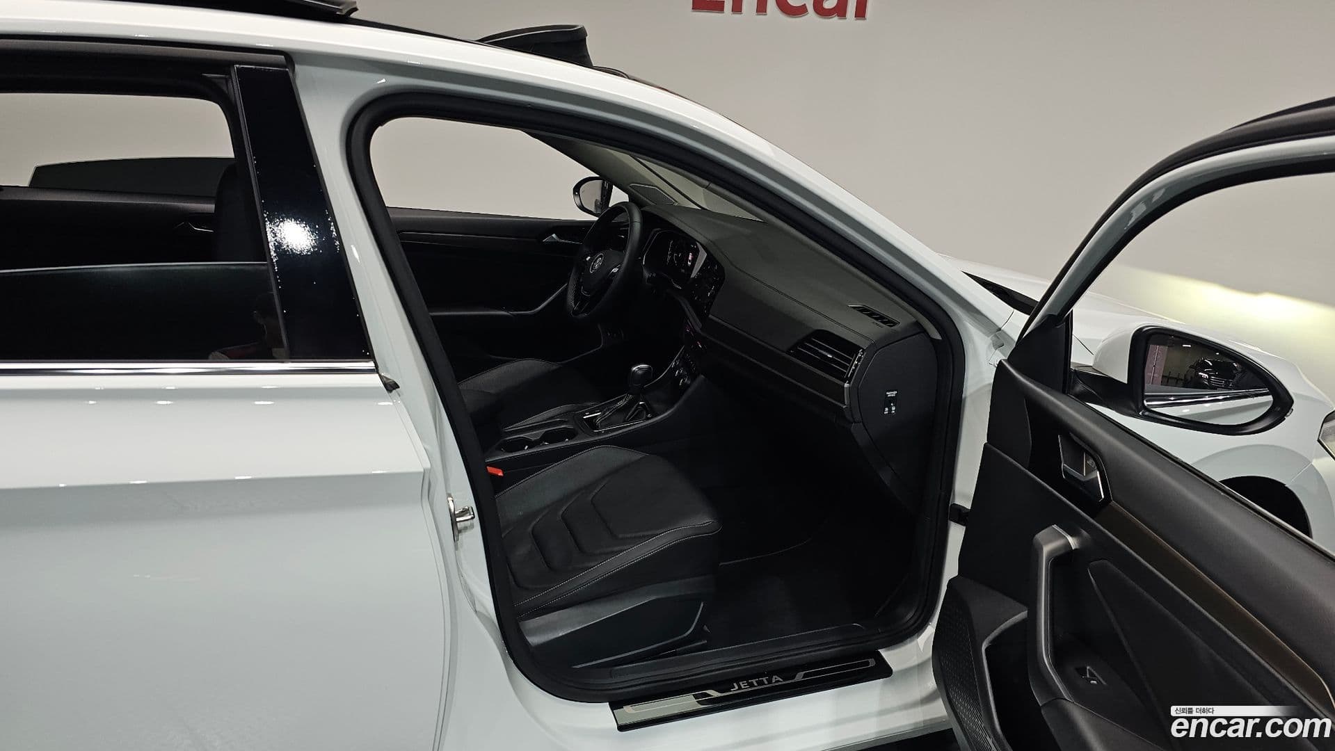 Main__Slider__Photo:Jetta Volkswagen 2021.10-25