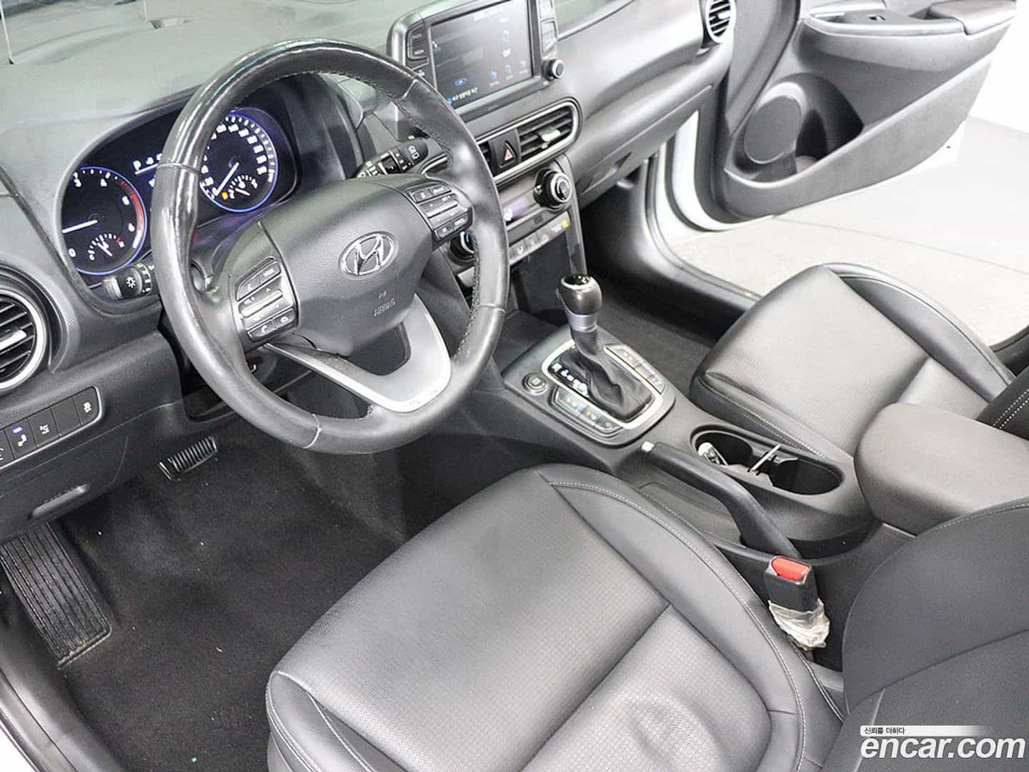 Kona Hyundai 2018.0-INNER-010