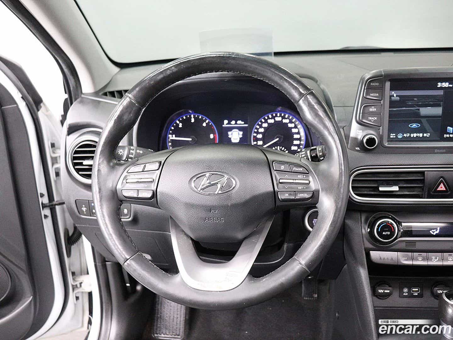 Kona Hyundai 2018.0-OPTION-016