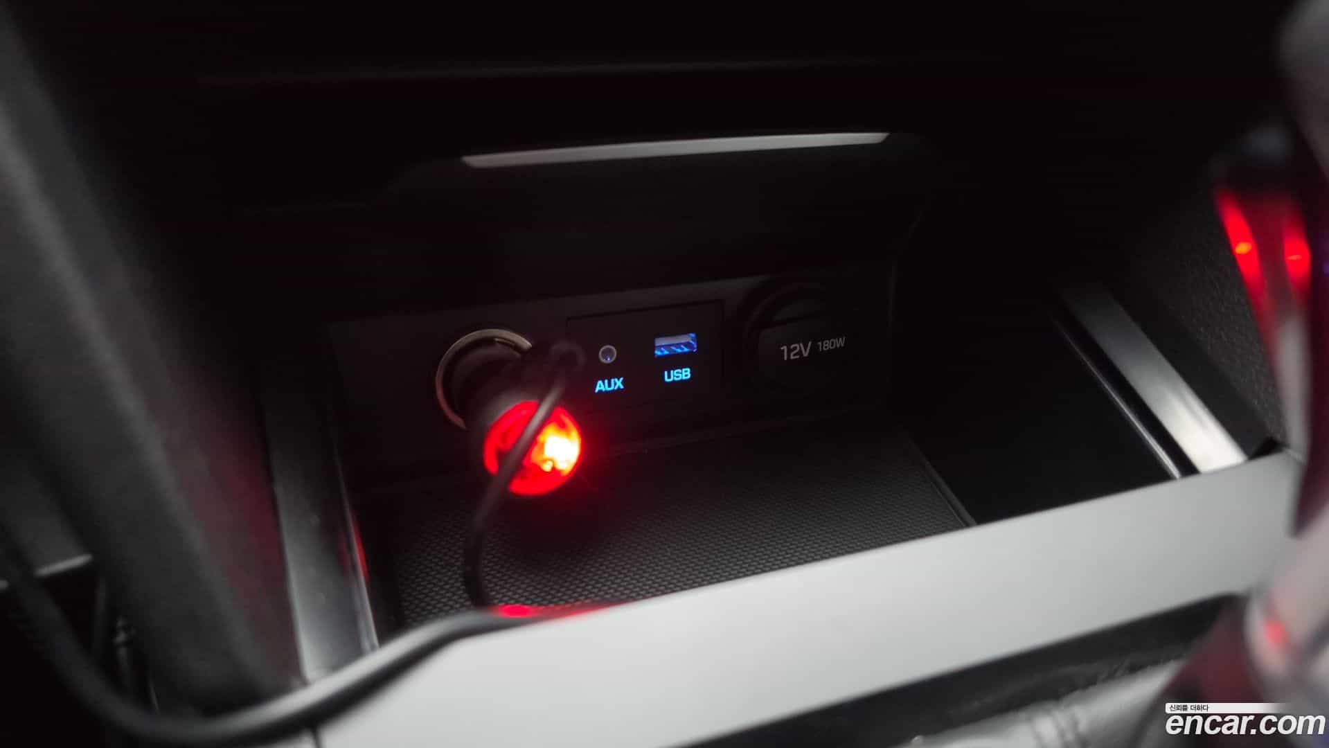 AVANTE Hyundai 2018.8-OPTION-022