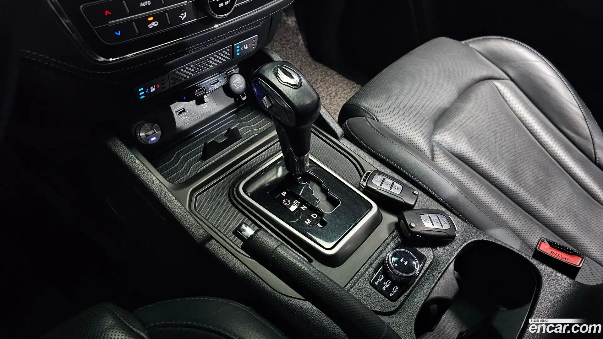 Rexton KG Mobility 2018.8-INNER-009