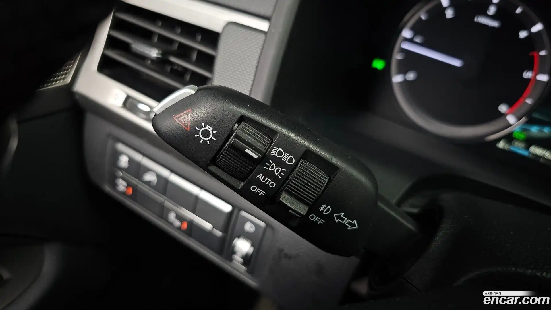Rexton KG Mobility 2018.8-OPTION-041