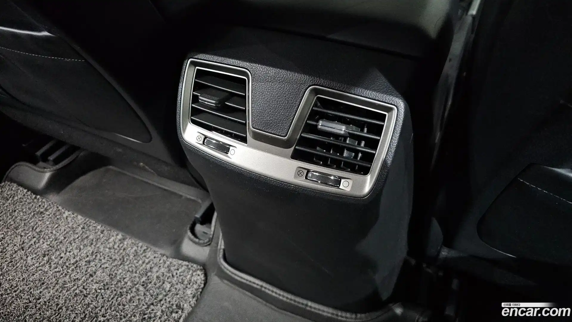 Rexton KG Mobility 2018.8-OPTION-044