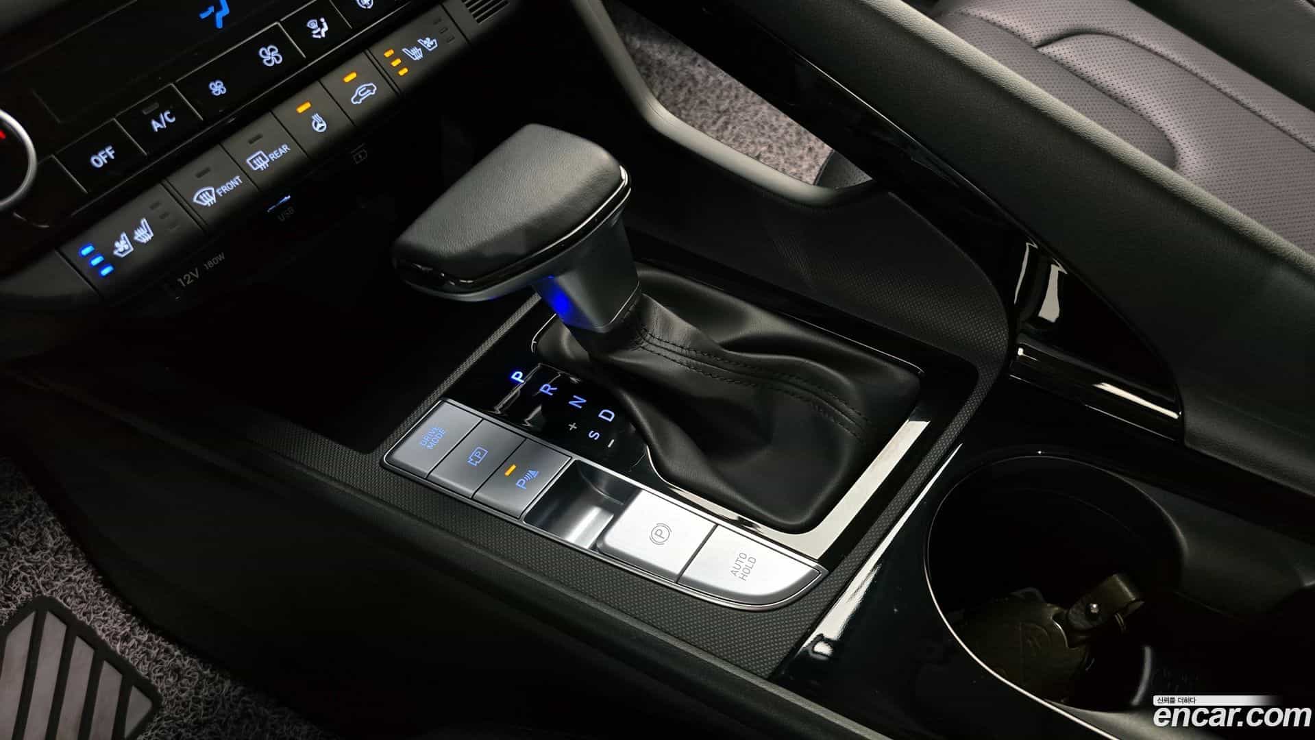 AVANTE Hyundai 2024.6-INNER-009
