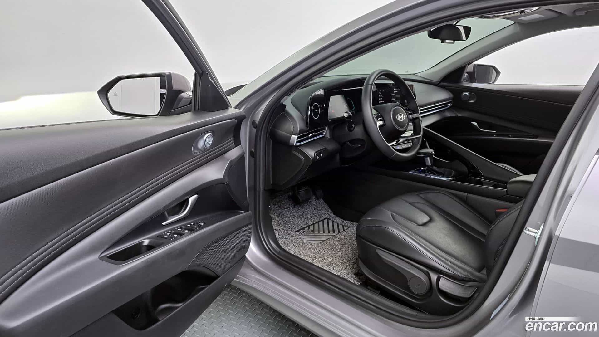 AVANTE Hyundai 2024.6-INNER-010