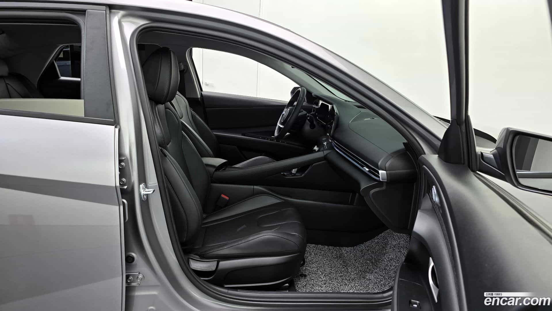 AVANTE Hyundai 2024.6-OPTION-015