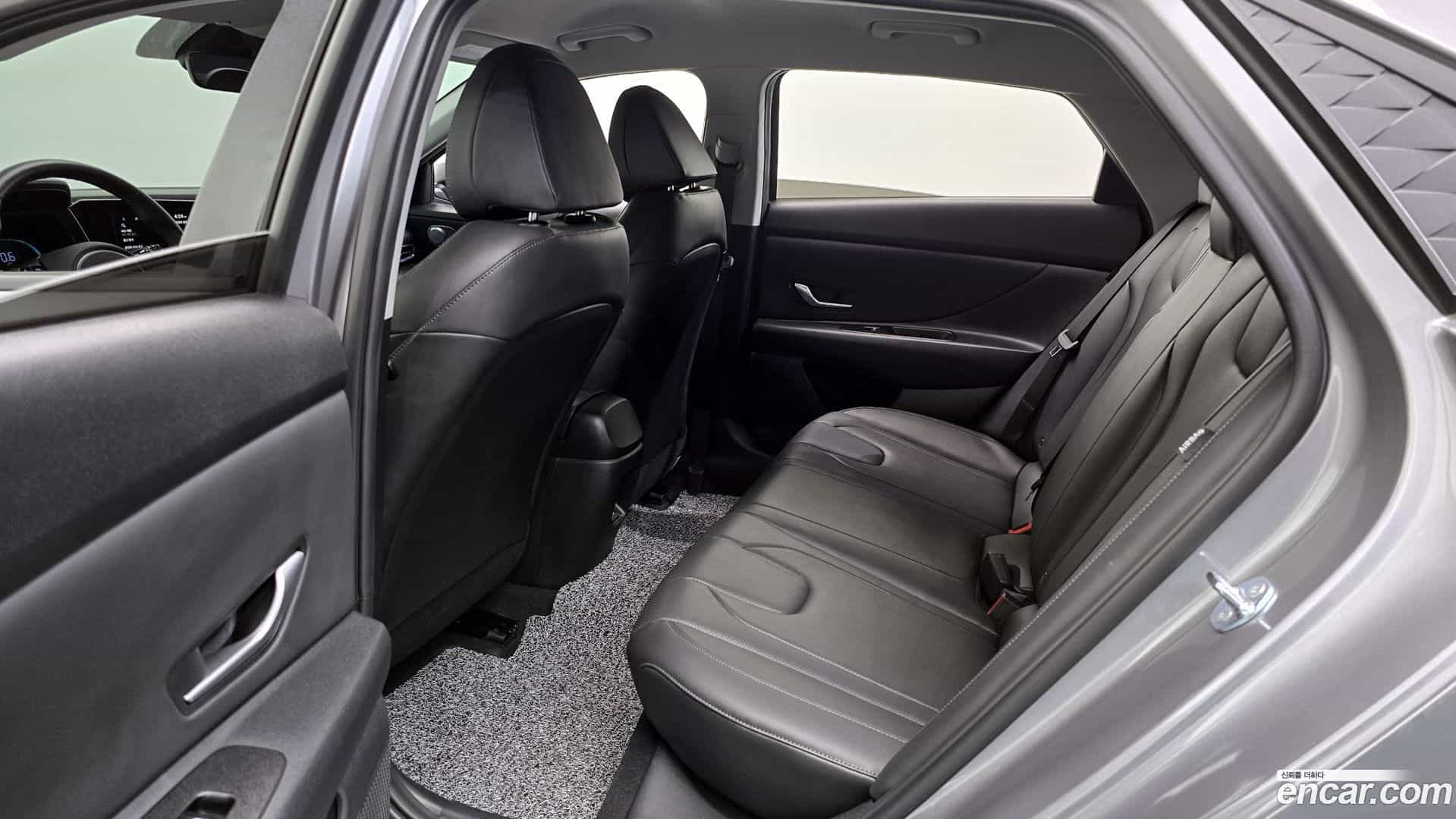 AVANTE Hyundai 2024.6-OPTION-016
