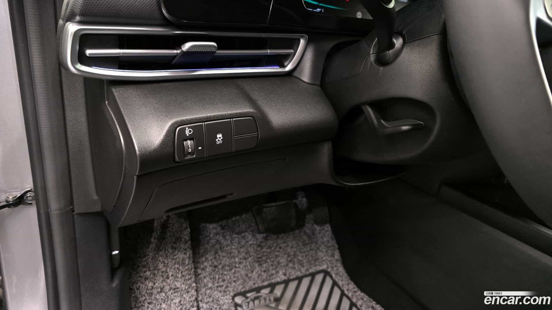 AVANTE Hyundai 2024.6-OPTION-023