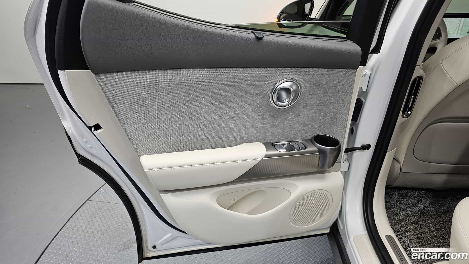 GV60 Genesis 2022.2-INNER-035
