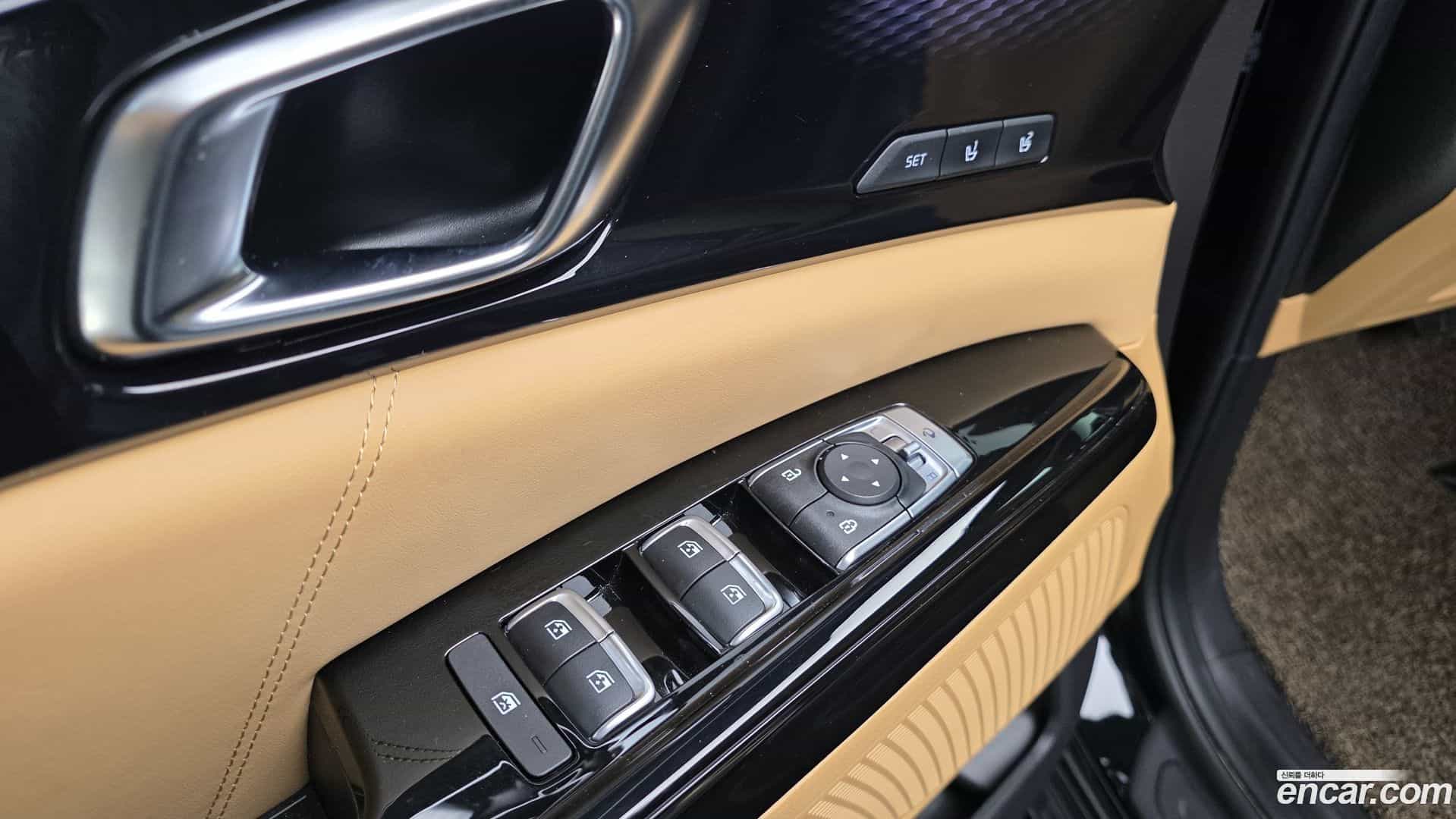 Canival Kia 2023.6-OPTION-016