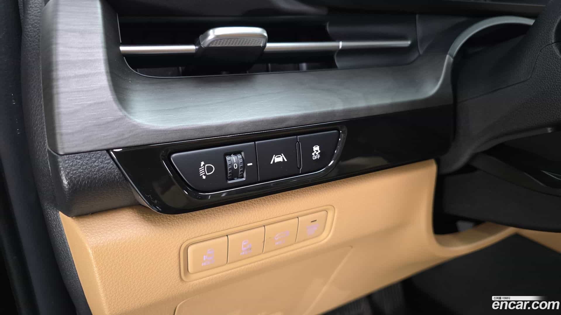 Canival Kia 2023.6-OPTION-017