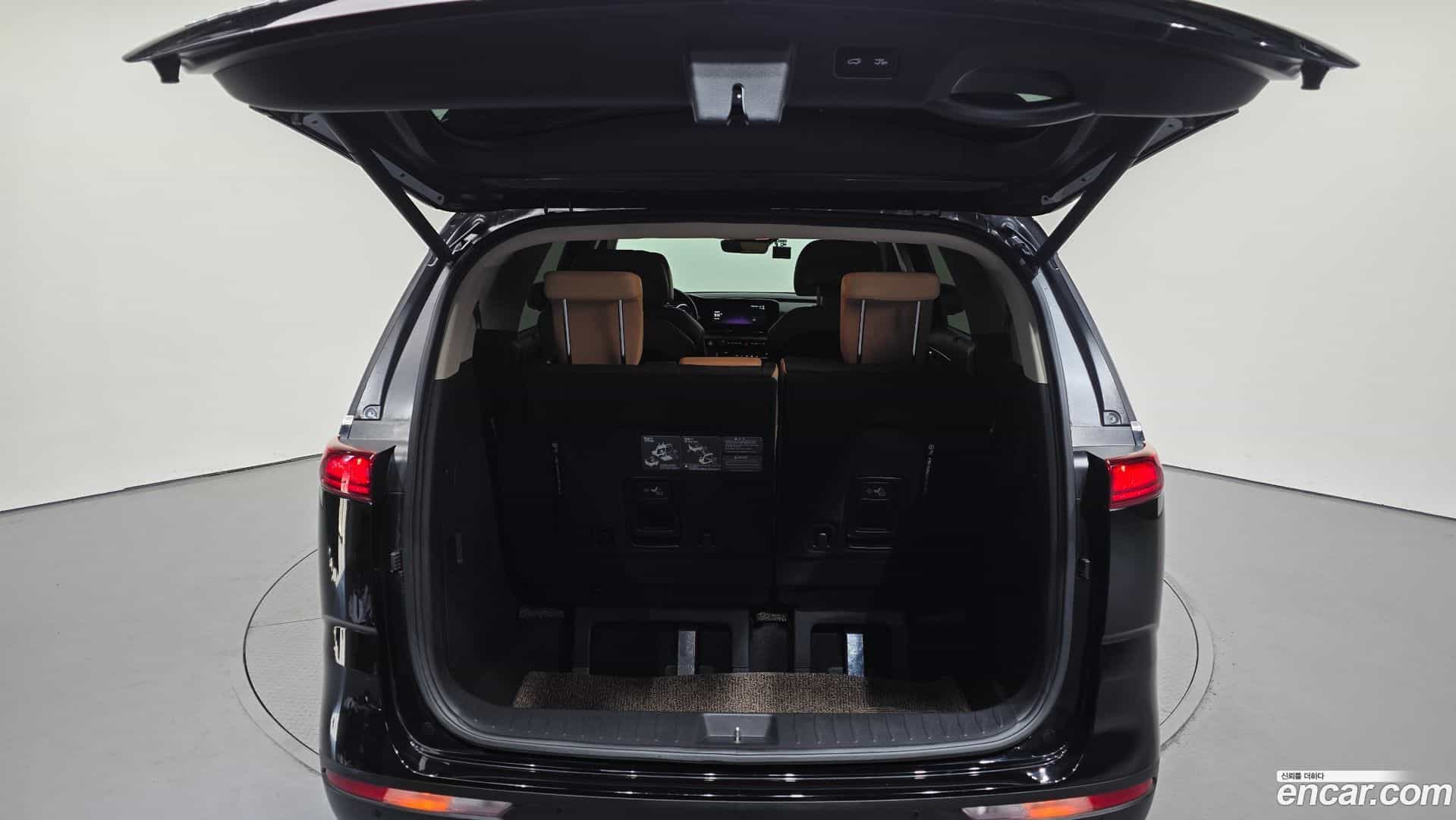 Canival Kia 2023.6-OPTION-044