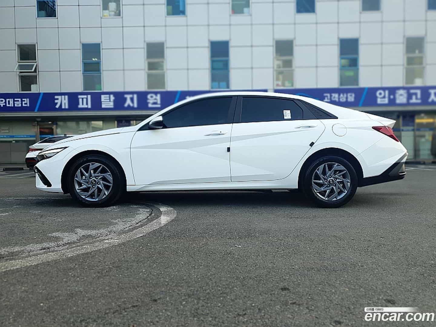 AVANTE Hyundai 2024.5-OUTER-004
